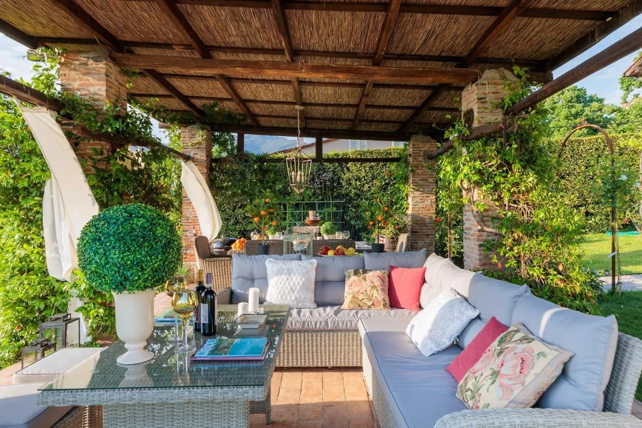 Pennecchio Villa Lucca Italy